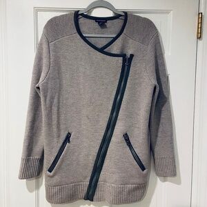 Club Monaco Gray Asymmetric Full-Zip Wool Sweater Jacket – Size Medium